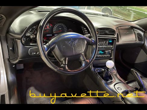 Used 2004 Chevrolet Corvette Z06 w/ Memory Package image 12