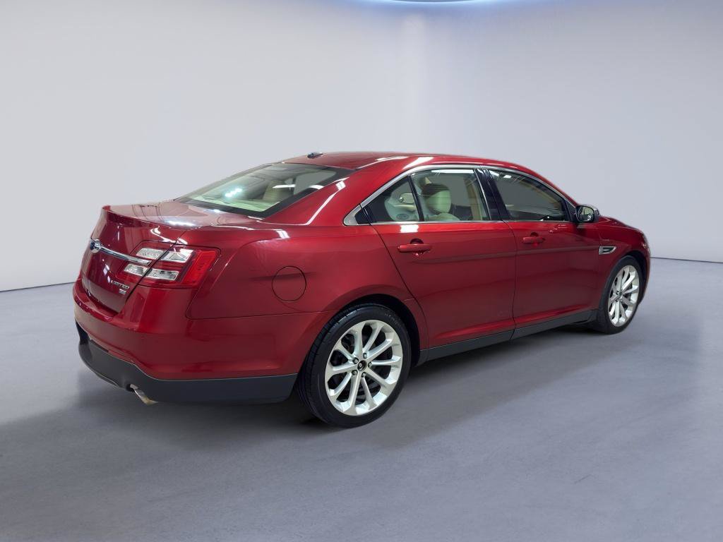 Used 2018 Ford Taurus Limited AWD/4WD image 8