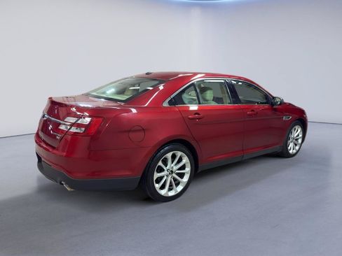 Used 2018 Ford Taurus Limited AWD/4WD image 8