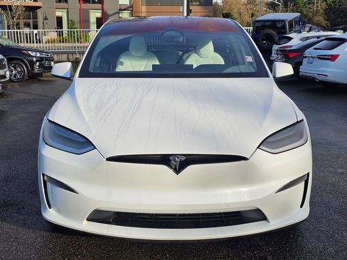 Used 2023 Tesla Model X image 2