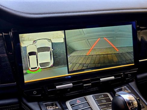 Used 2014 Porsche Panamera image 14