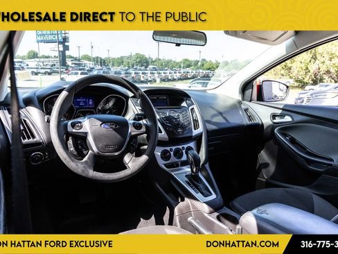 Used 2013 Ford Focus SE FWD image 14