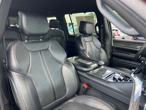 Used 2022 Jeep Wagoneer Series III w/ Convenience Group I image 27