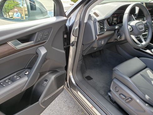 Used 2025 Audi Q5 2.0T Premium Plus image 8
