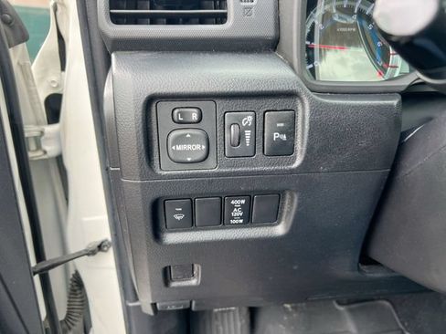 Used 2018 Toyota 4Runner Limited AWD/4WD image 17