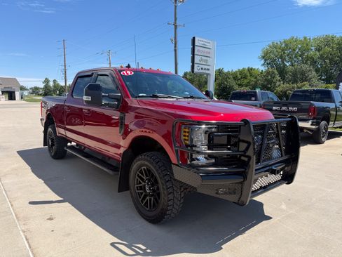 Used 2019 Ford F350 Lariat AWD/4WD image 32