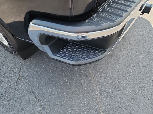 Certified 2021 Chevrolet Silverado 1500 LT AWD/4WD image 27
