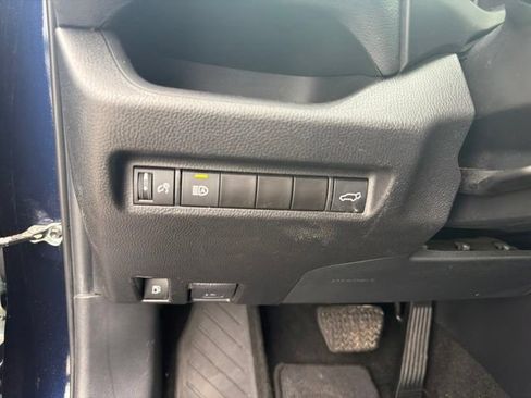 Used 2022 Toyota RAV4 XLE w/ Convenience Package AWD/4WD image 22