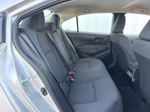 Used 2024 Toyota Corolla LE image 30