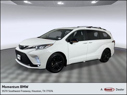Used 2023 Toyota Sienna XSE AWD/4WD image 1