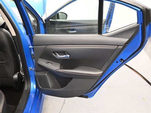 Used 2024 Nissan Sentra SR w/ SR Premium Package image 20