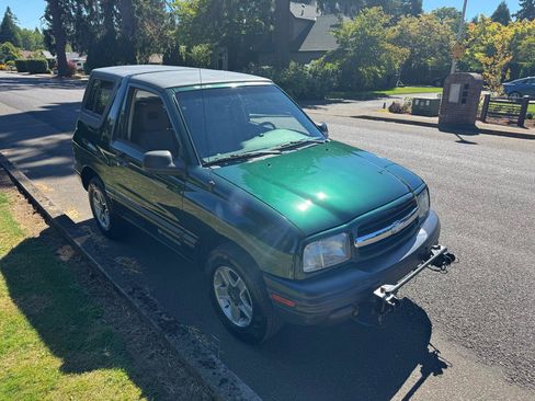 Used 2002 Chevrolet Tracker 4WD Convertible image 7