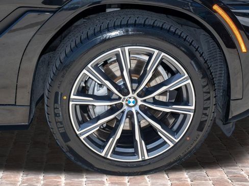 Used 2024 BMW X6 xDrive40i AWD/4WD image 42