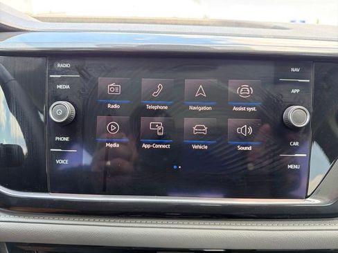 Used 2022 Volkswagen Taos SEL AWD/4WD image 12