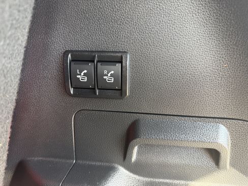 Used 2025 Toyota Sequoia TRD Pro AWD/4WD image 12