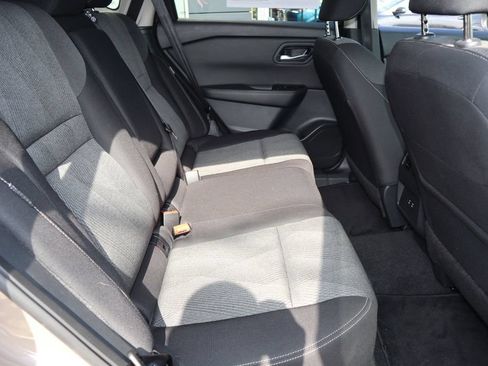 Certified 2025 Nissan Rogue SV AWD/4WD image 29