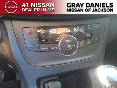 Used 2018 Nissan Sentra SV FWD image 16