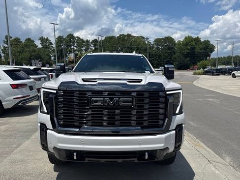 Used 2024 GMC Sierra 2500 Denali Ultimate AWD/4WD image 6