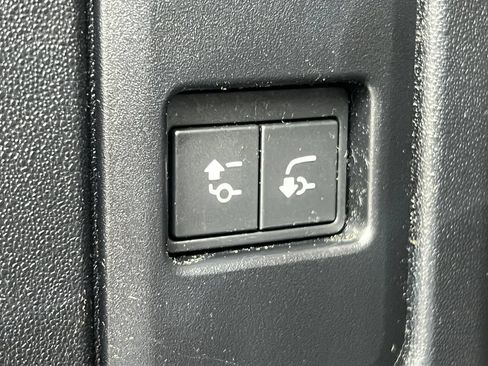Used 2024 Land Rover Defender 130 S AWD/4WD image 37