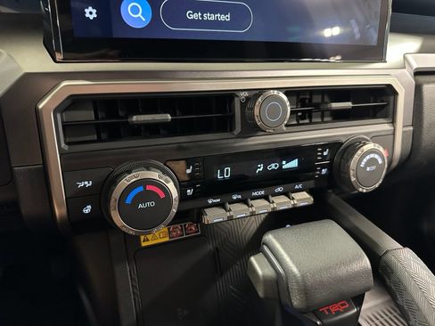 Used 2025 Toyota 4Runner TRD Off-Road Premium w/ Tow Technology Package AWD/4WD image 33