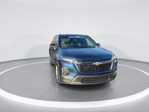 Used 2022 Chevrolet Traverse LS w/ LPO, Cargo Package image 3