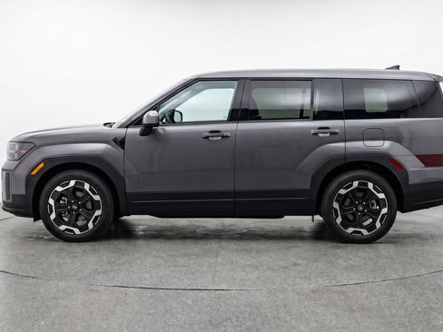 Used 2025 Hyundai Santa Fe SEL image 5