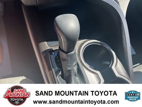 Used 2024 Toyota Camry SE w/ Convenience Package image 19