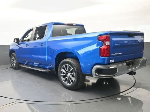 Used 2023 Chevrolet Silverado 1500 LT RWD image 4