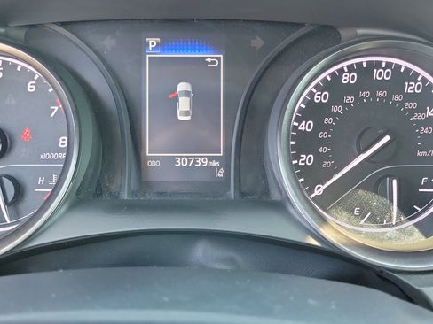 Used 2024 Toyota Camry SE image 25