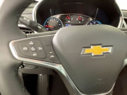 Used 2024 Chevrolet Equinox LT FWD image 27