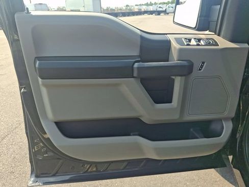 Used 2019 Ford F150 XL w/ Equipment Group 101A Mid AWD/4WD image 12