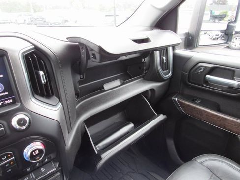 Used 2022 GMC Sierra 2500 Denali image 27