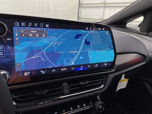 New 2025 Chevrolet Equinox EV RS image 25