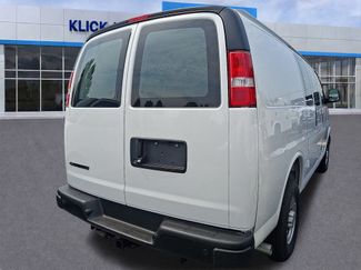 New 2025 Chevrolet Express 3500 w/ Driver Convenience Package RWD video 4