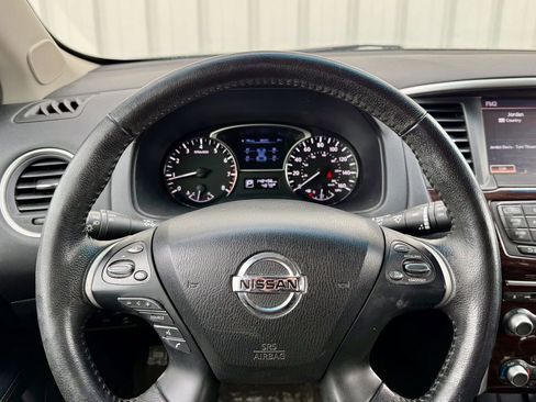 Used 2014 Nissan Pathfinder Platinum w/ Platinum Premium Package image 20
