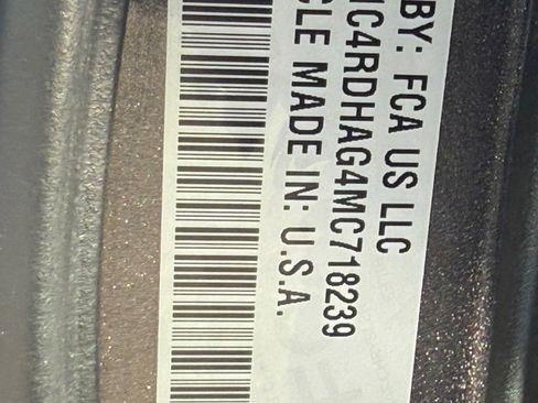 Used 2021 Dodge Durango SXT image 32