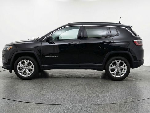 Used 2025 Jeep Compass Latitude image 5