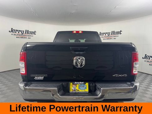 Used 2024 RAM 2500 Big Horn w/ Bed Utility Group AWD/4WD image 8