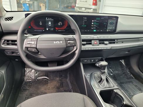 Used 2025 Kia K4 FWD image 18