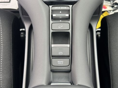 New 2026 Honda HR-V LX image 23