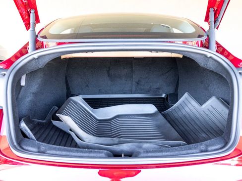 Used 2025 Tesla Model 3 image 21