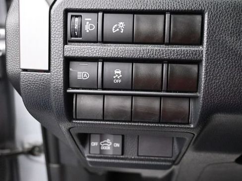 Used 2024 Toyota Tacoma TRD Off-Road AWD/4WD image 22