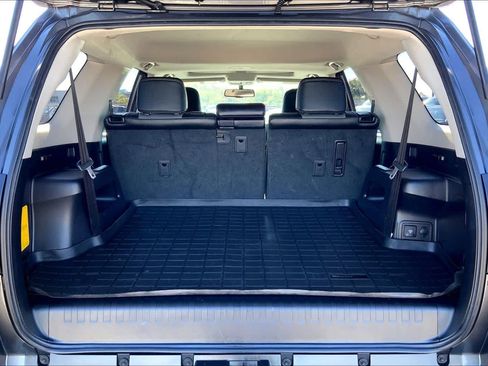 Used 2016 Toyota 4Runner SR5 Premium image 34