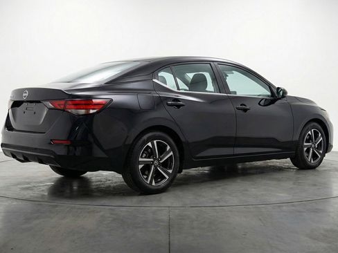 Used 2025 Nissan Sentra SV image 9