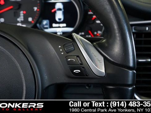 Used 2016 Porsche Panamera 4 Edition image 23