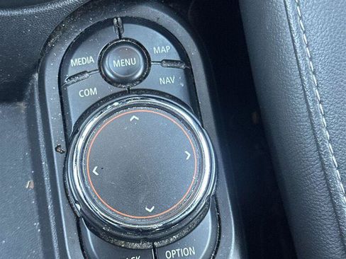 Used 2019 MINI Cooper S FWD image 35