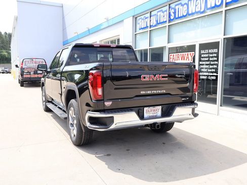 New 2026 GMC Sierra 1500 SLT w/ SLT Premium Package AWD/4WD image 8