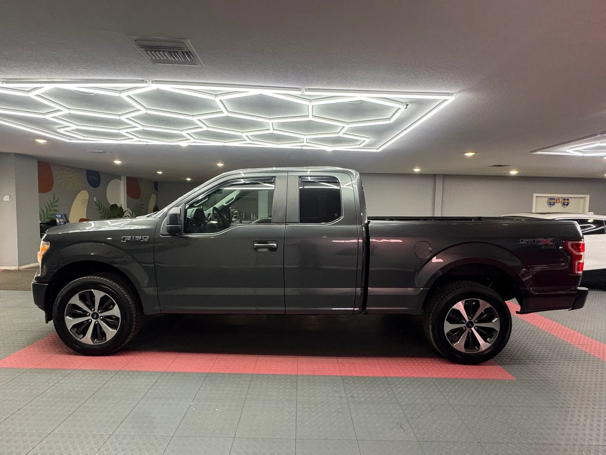 Used 2020 Ford F150 XL w/ Equipment Group 101A Mid AWD/4WD image 4