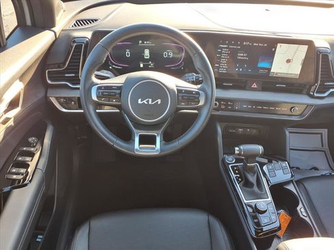 Used 2025 Kia Sportage X-Line image 4