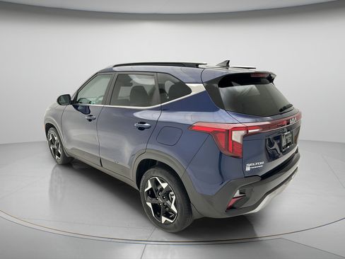 Used 2024 Kia Seltos EX AWD/4WD image 8